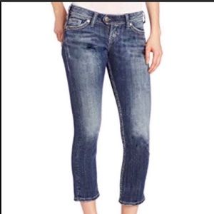 Silver Jeans Distressed Medium Blue Denim Jean Capris with Pockets-Size 28